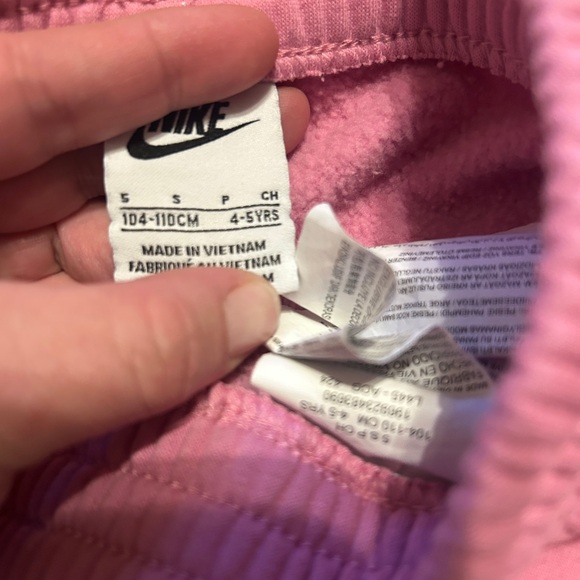 Nike Soft Pink Apparel Set Size 5t - Picture 3 of 6